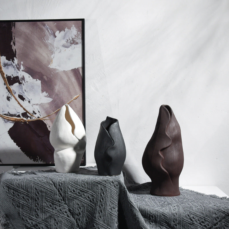 Discover the Elegance of Our Handmade Ceramic Vase